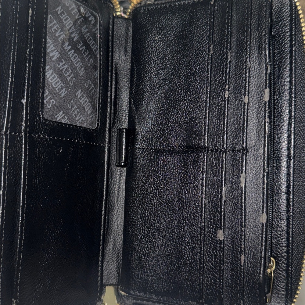 Steve Madden Black Floral Wristlet - Picture 8 of 11